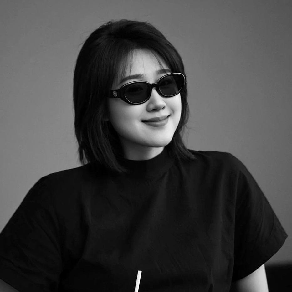 Q 小月吖