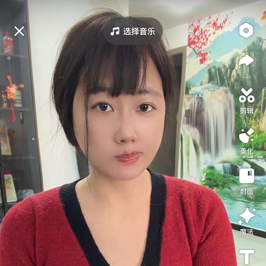 村里小芳
