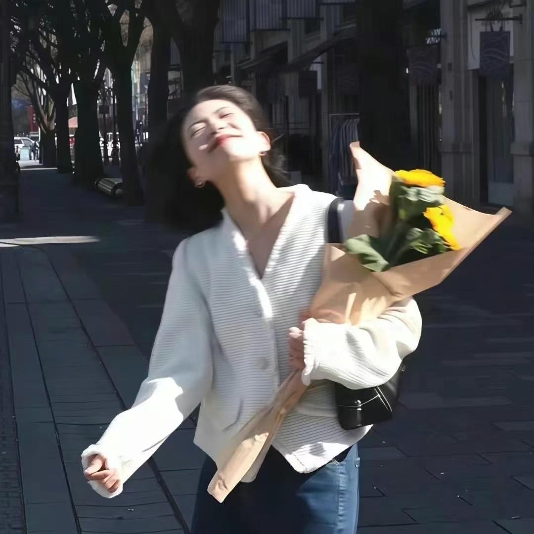 翻斗花园小美.