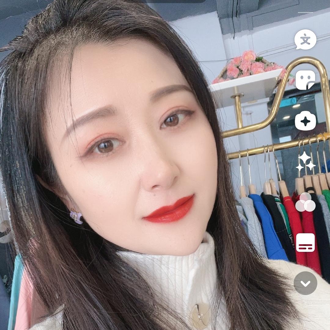 白马锐姐女装，白马写字楼10楼1012