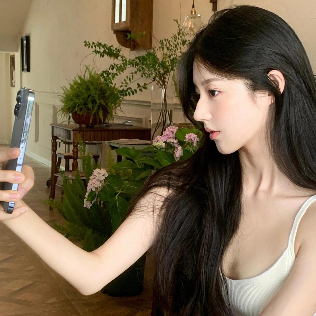 妍妍.