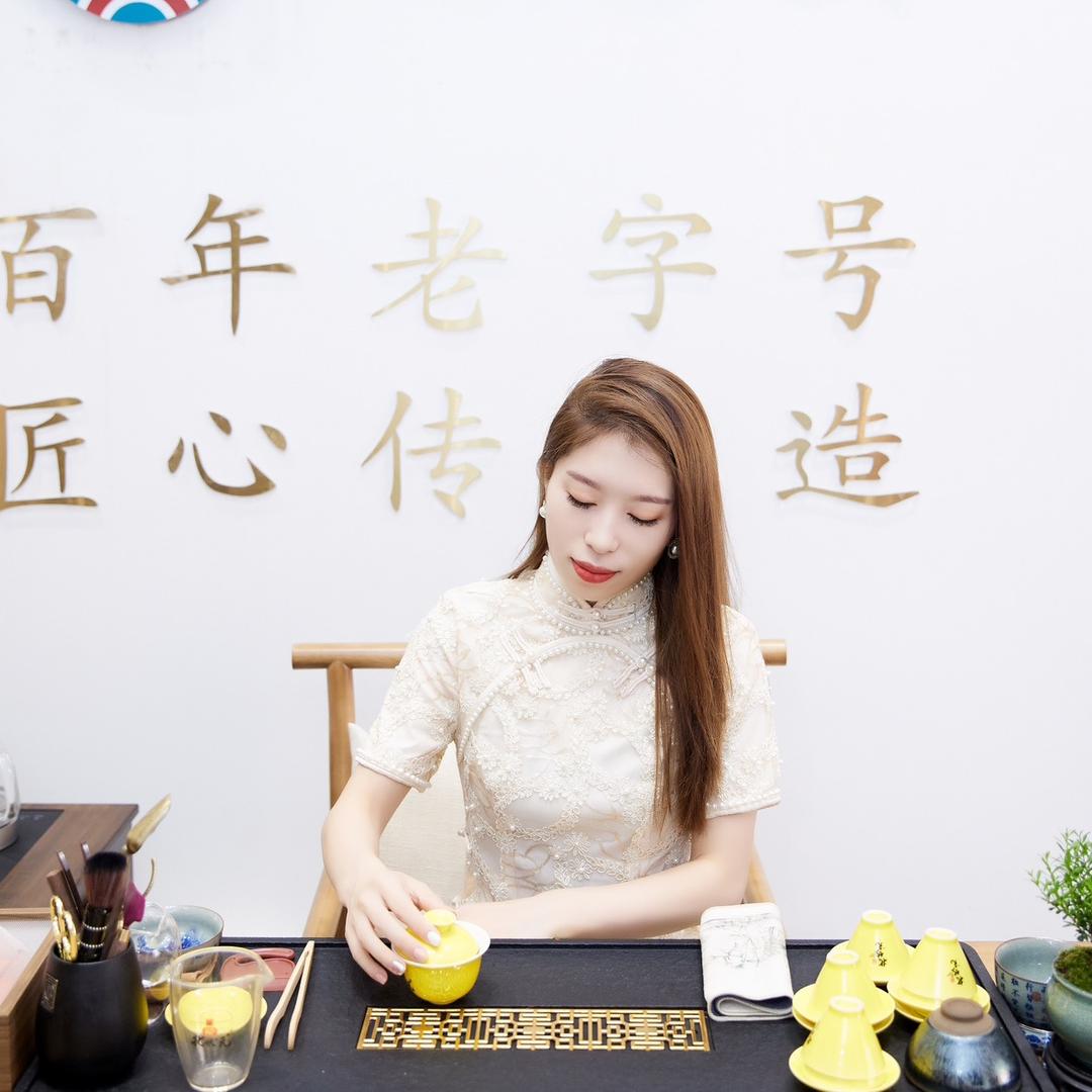 罗源宫延楼蜜儿堂老板范江宁