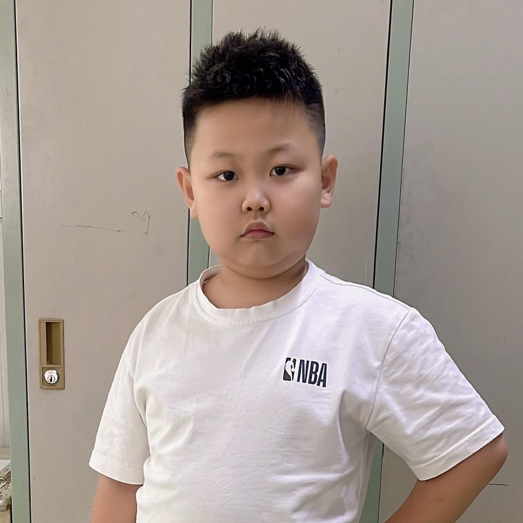 有个小孩叫汉堡