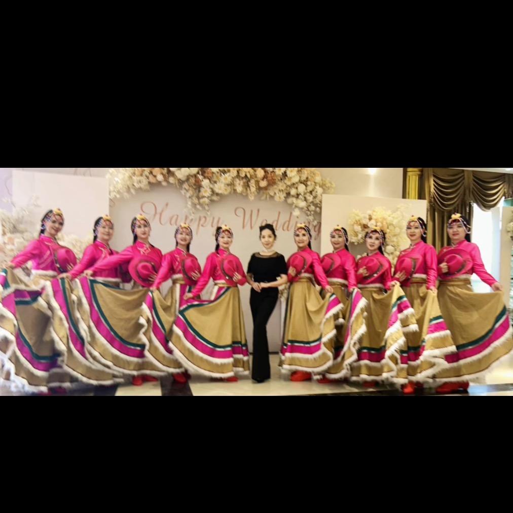 红杉树女子优雅学堂艺术团