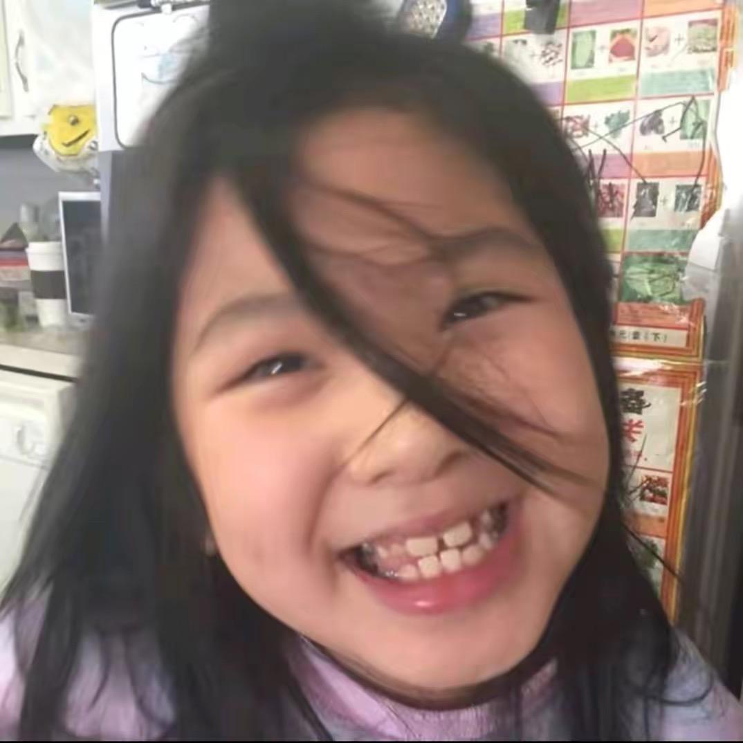 爱踢球的小刺猬