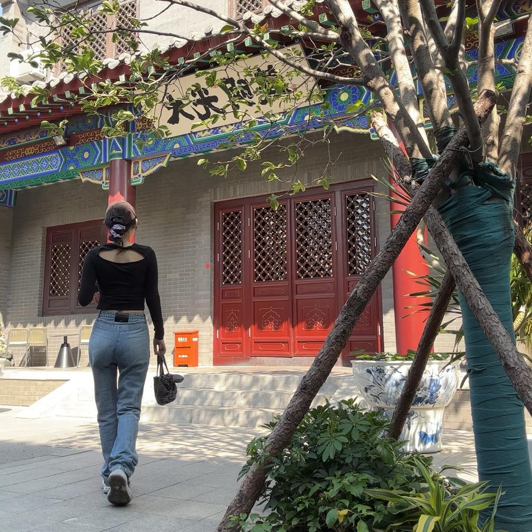 小饼干儿.