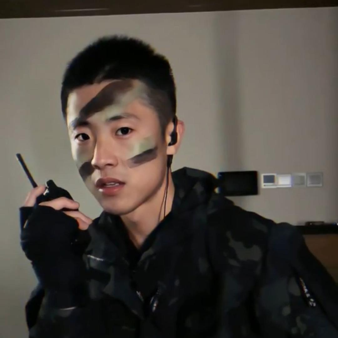 周。