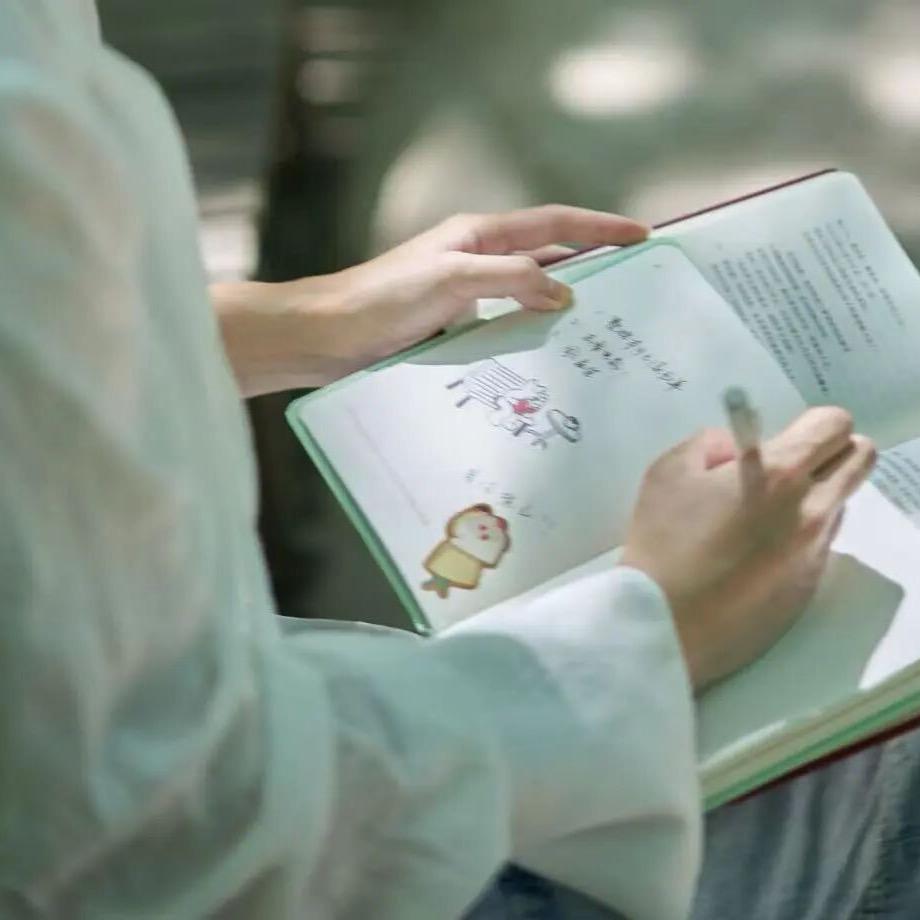 南方小菌子头像
