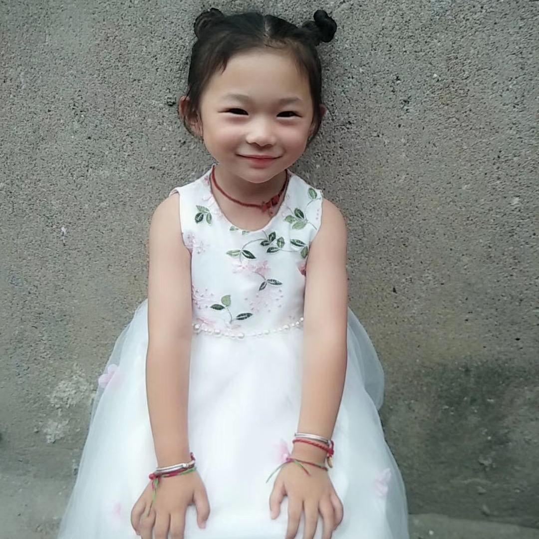 王小美👧🏻