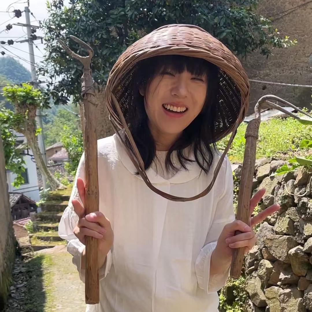 茜茜