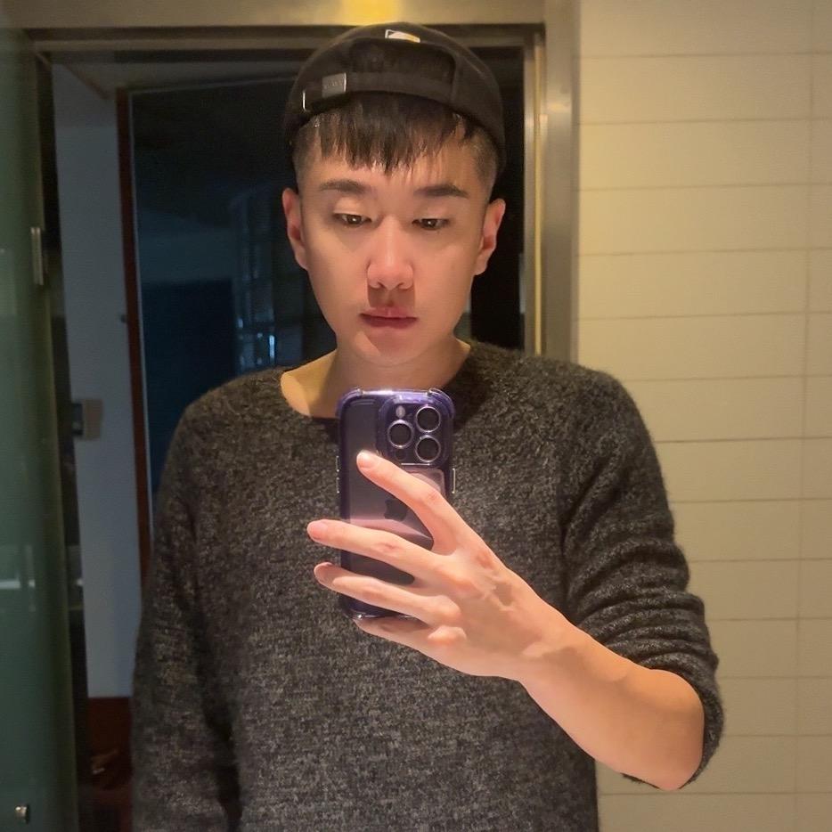 隋奕很随意
