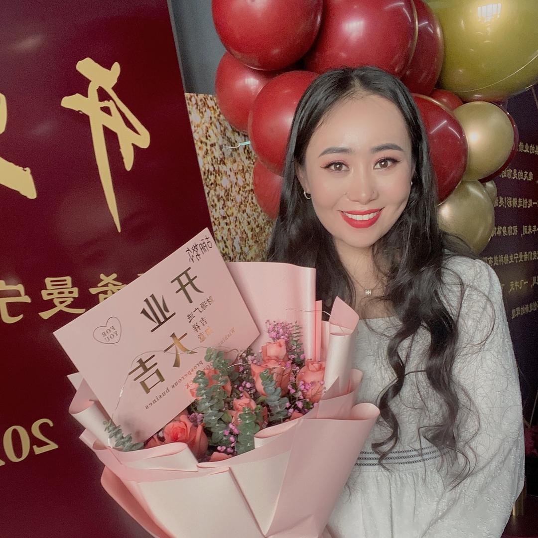 越努力越幸运🩵