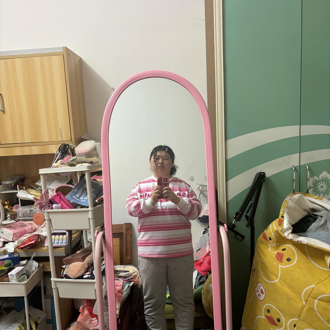 珂然很瘦
