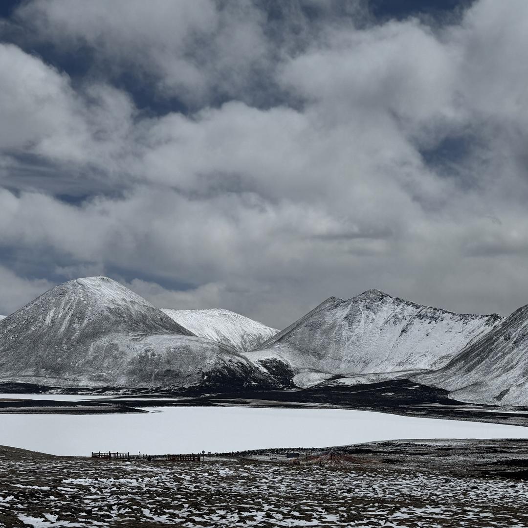 西藏起山地产有限公司