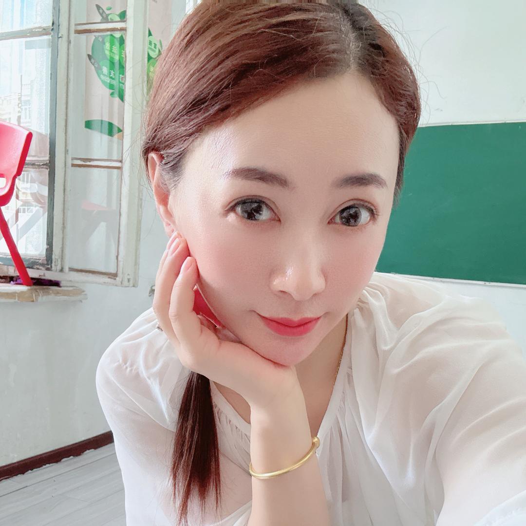 不一样的烟火h