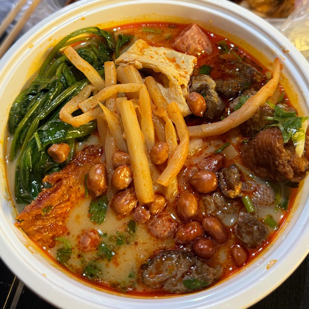 诏安首家螺蛳爆汁豆腐