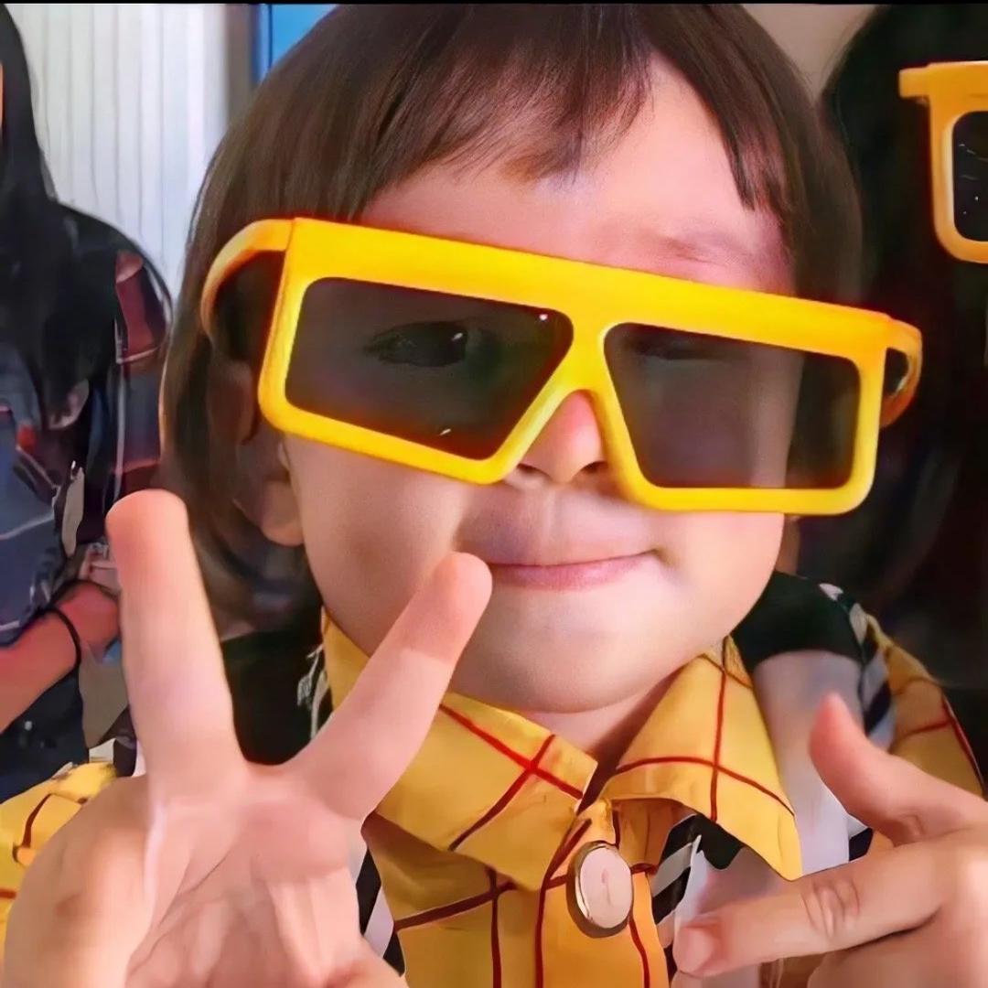 抹茶脑袋爱吃烤冷面🏸️