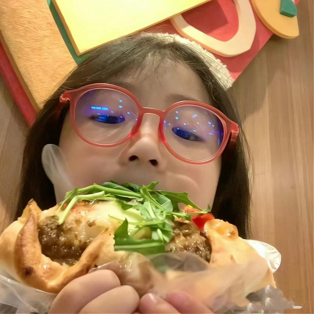 快乐小羊毛绒屋