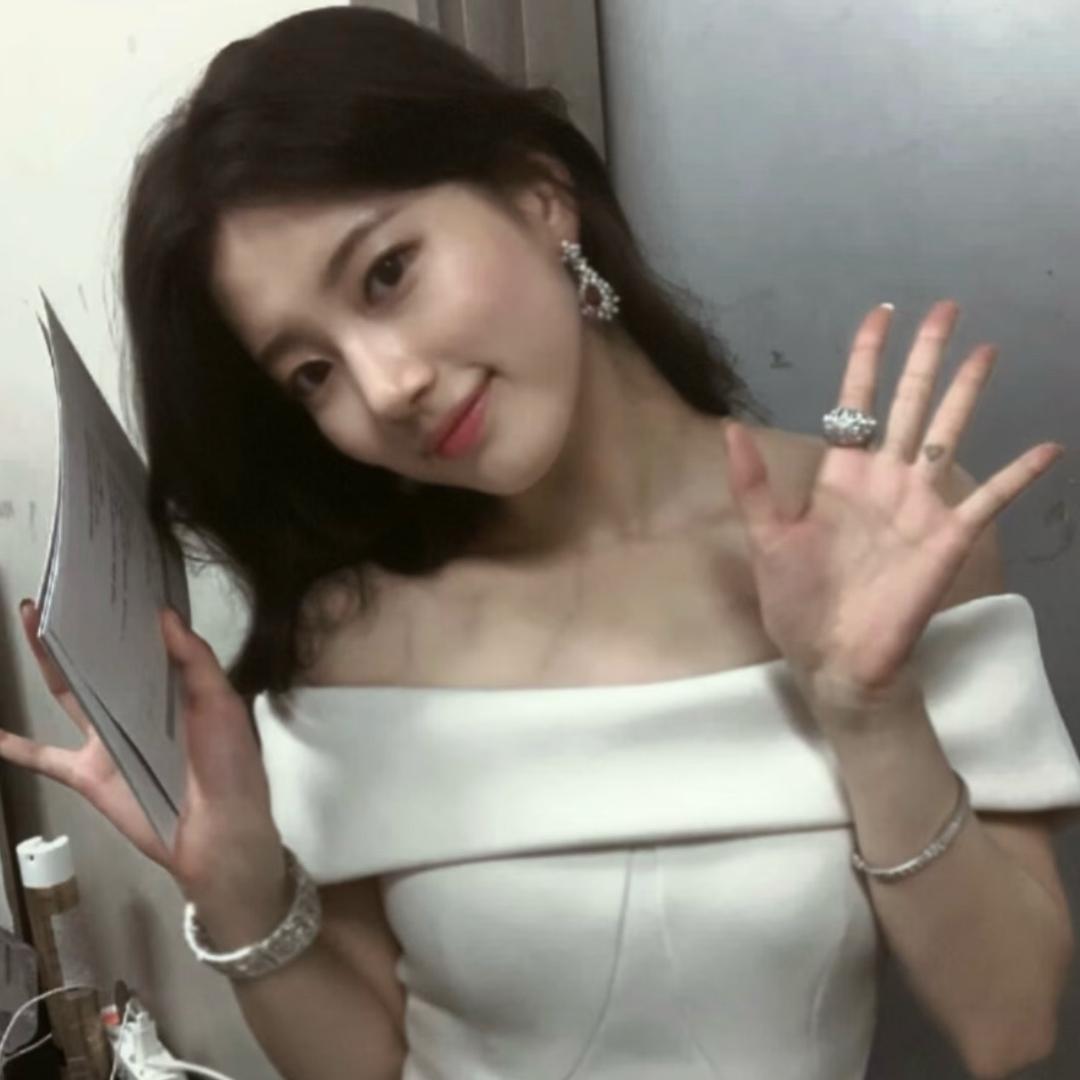 狮兔同笼
