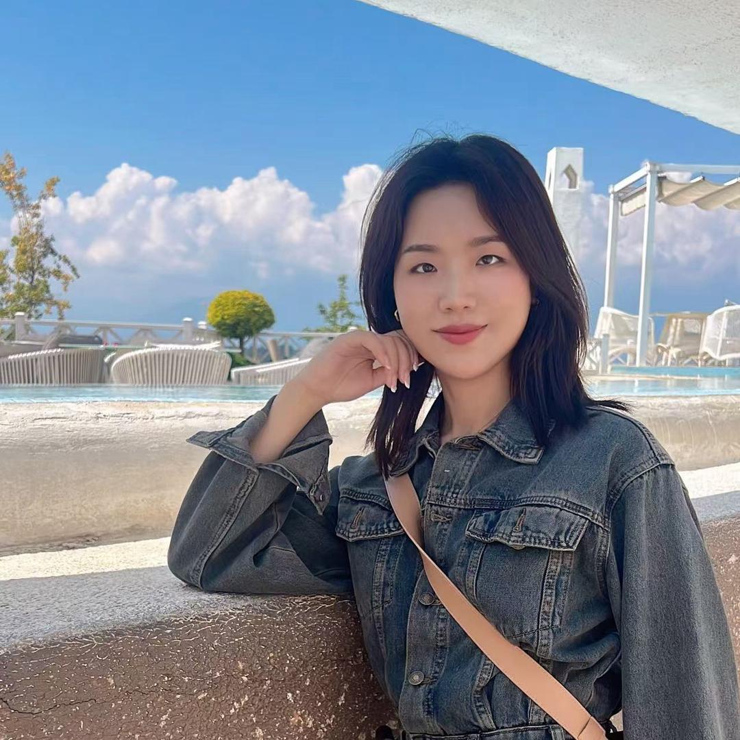 豆叁章老板娘