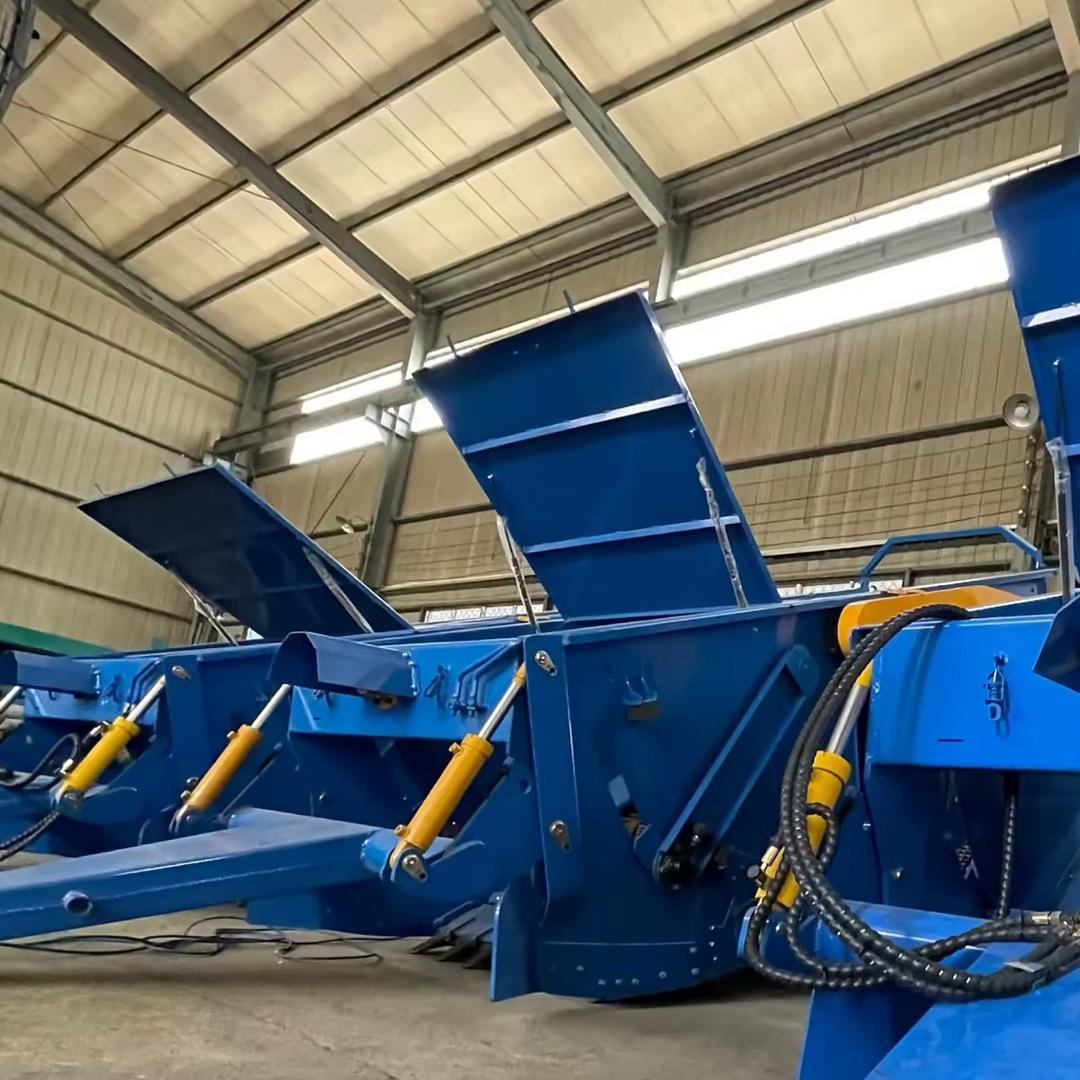 顺邦捡石机拱棚覆膜插杆机