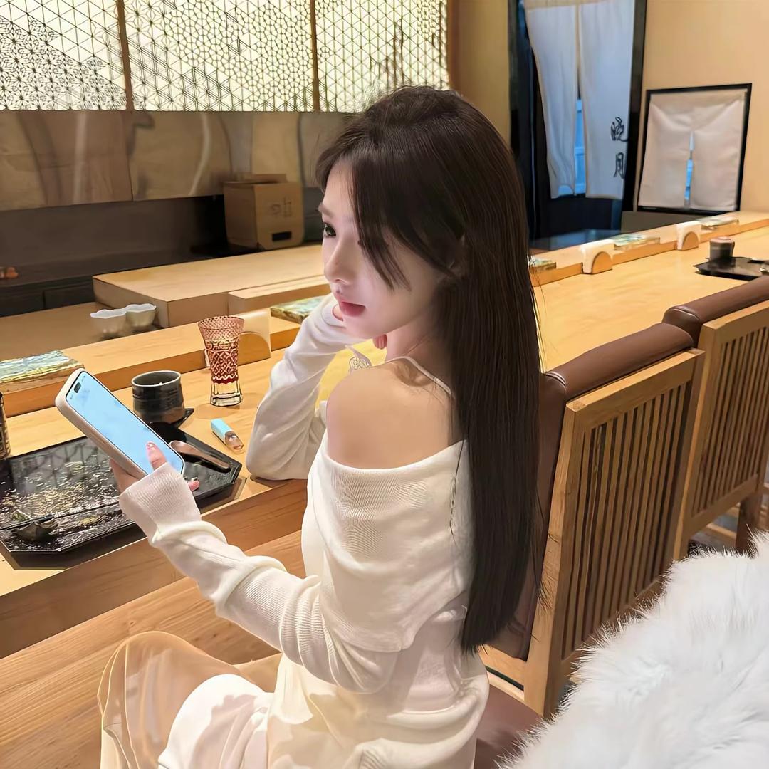 小困神💕.
