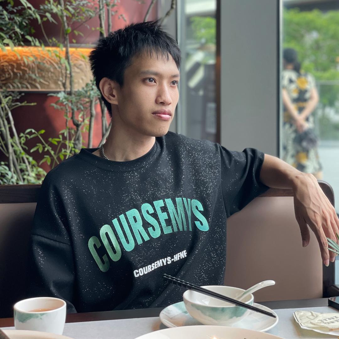 黑超海鲜店