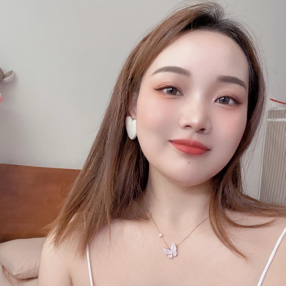 是黎黎吖☺︎