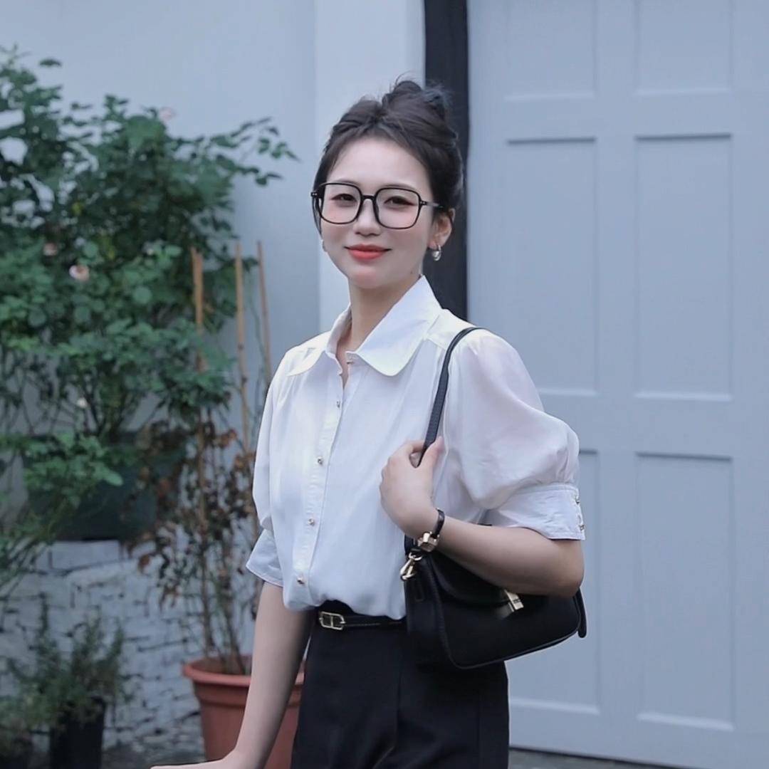 莫奈服饰工作室