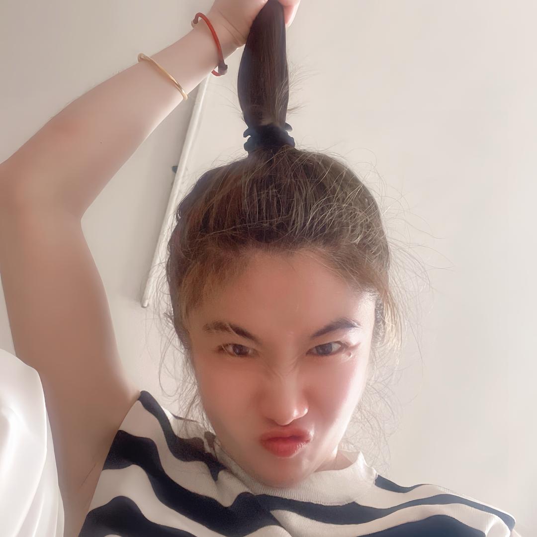 我是玲玲吖