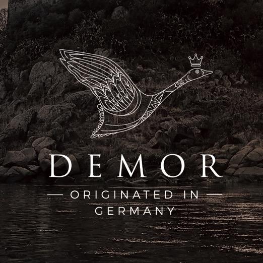 demor羽绒旗舰店