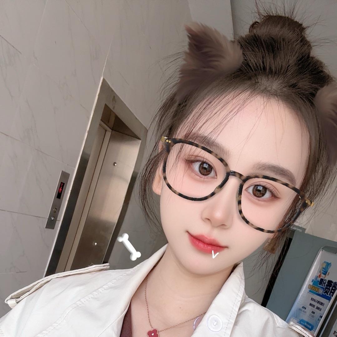 小贾睡不醒