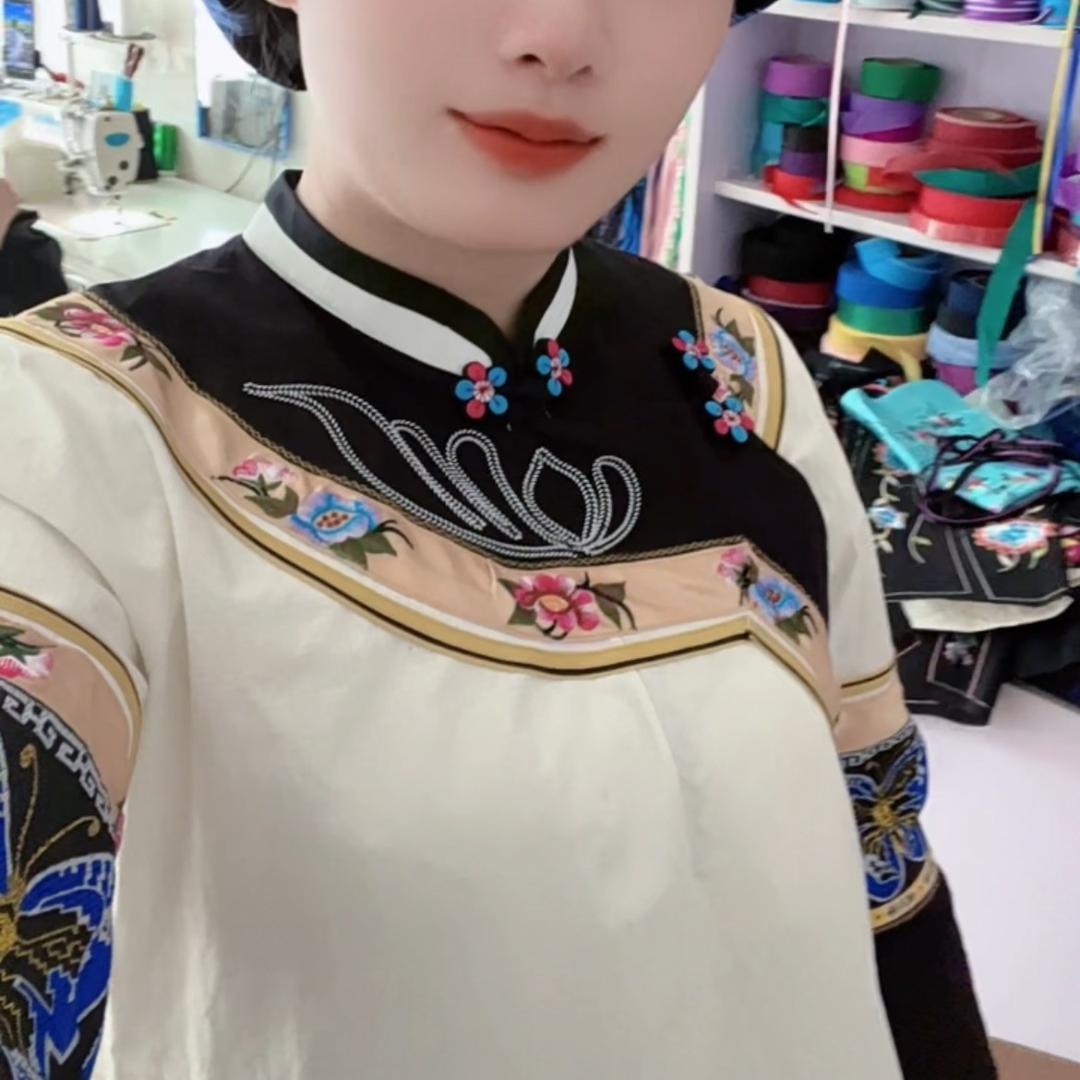 韋韋