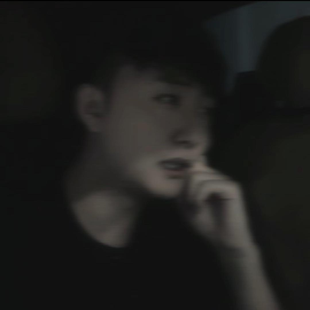 一男