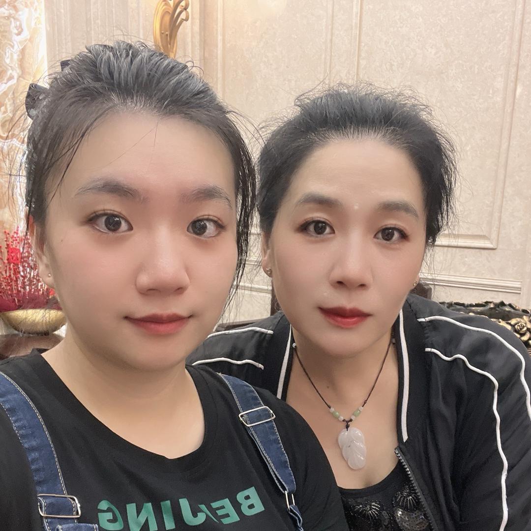 26°C衣橱设计师女装集合店