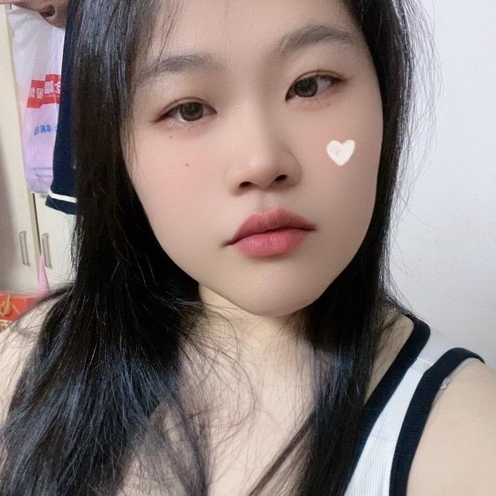 140斤的胖婷婷