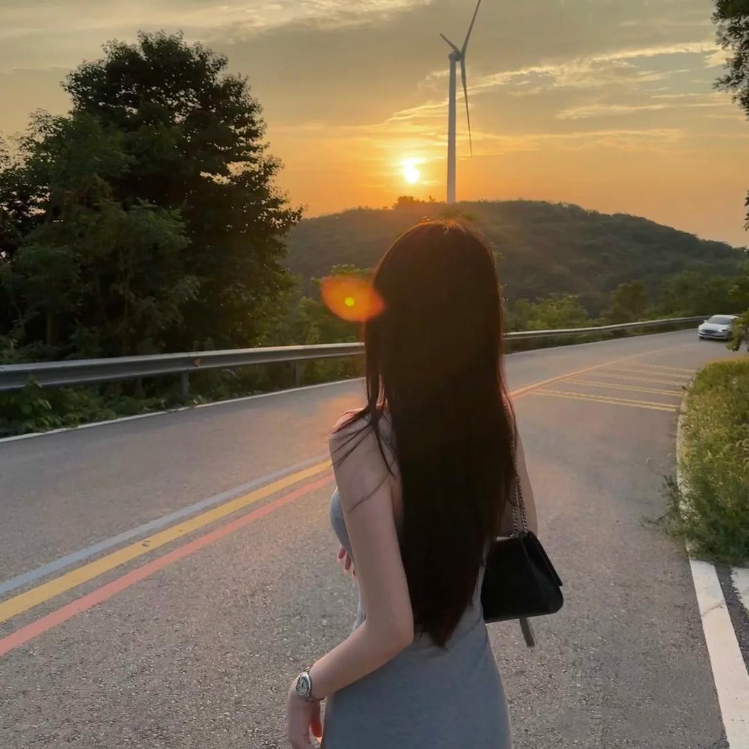 Miss君💋（不许连赞）