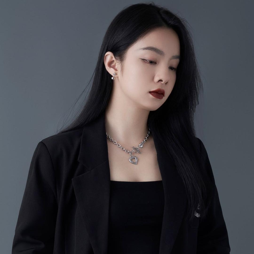 秋秋子