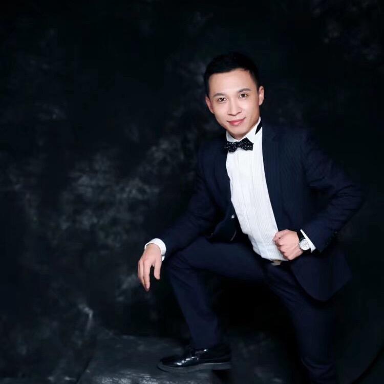 主持人大咏