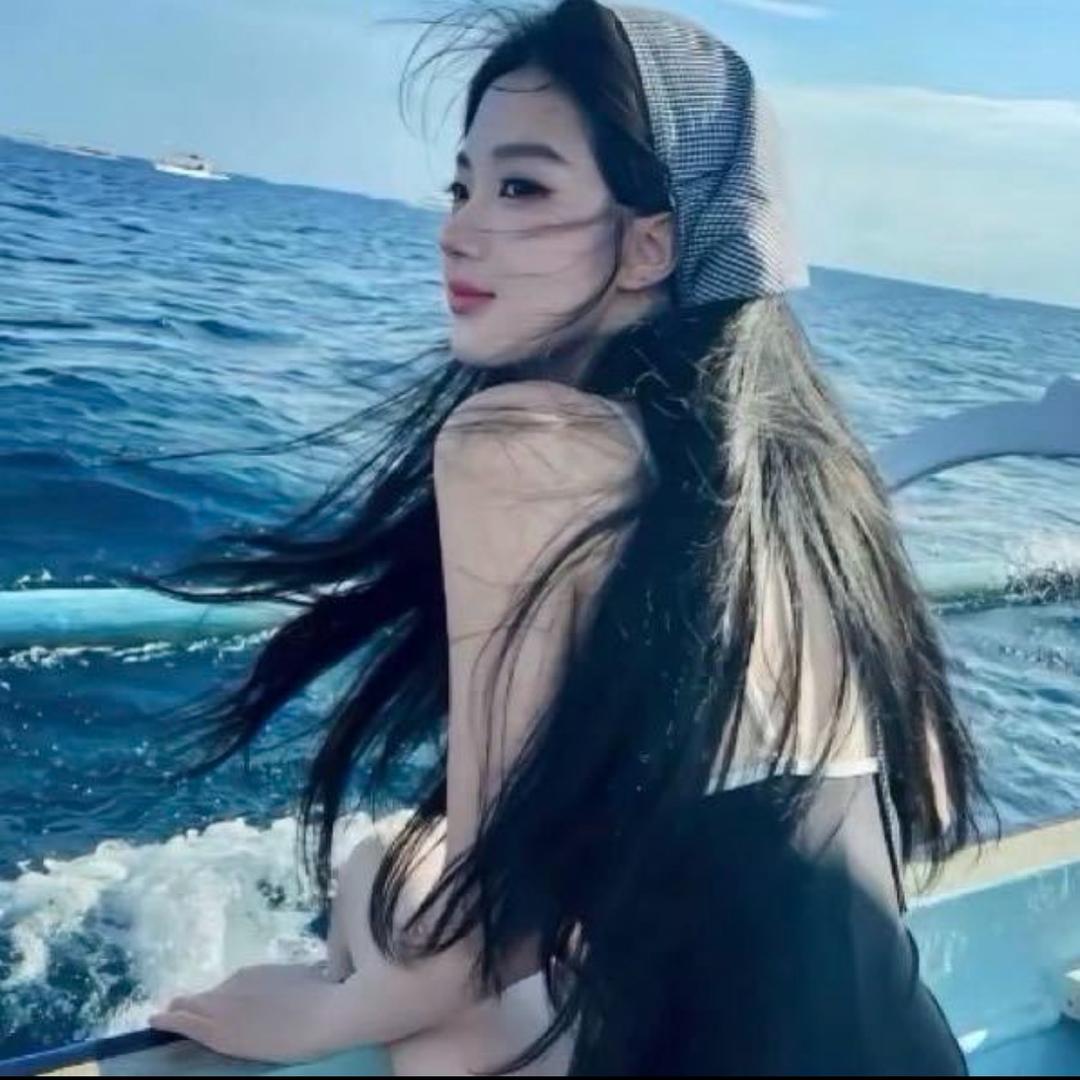 白开水.