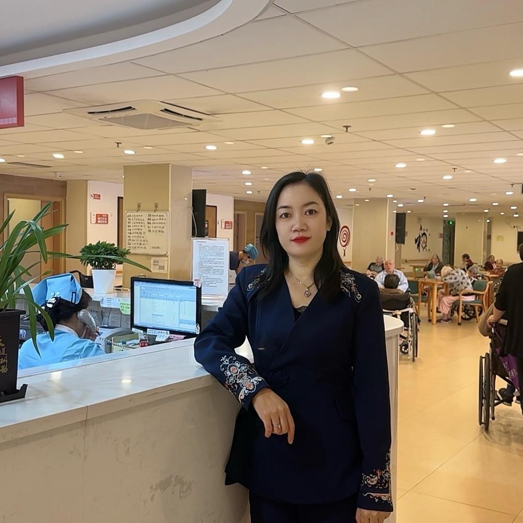 远嫁的女人做家政