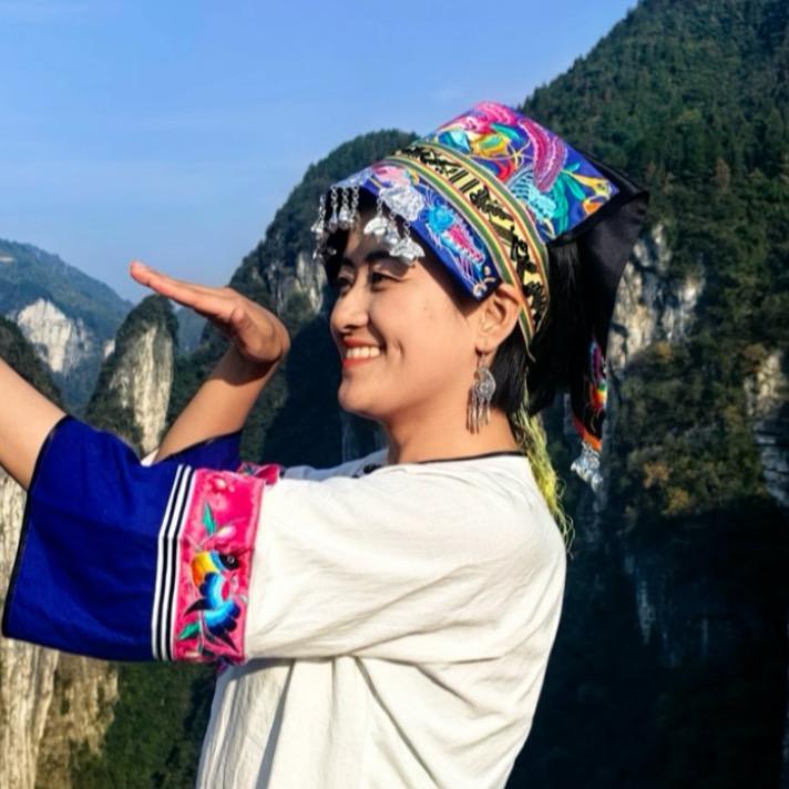 璐璐李在路上～