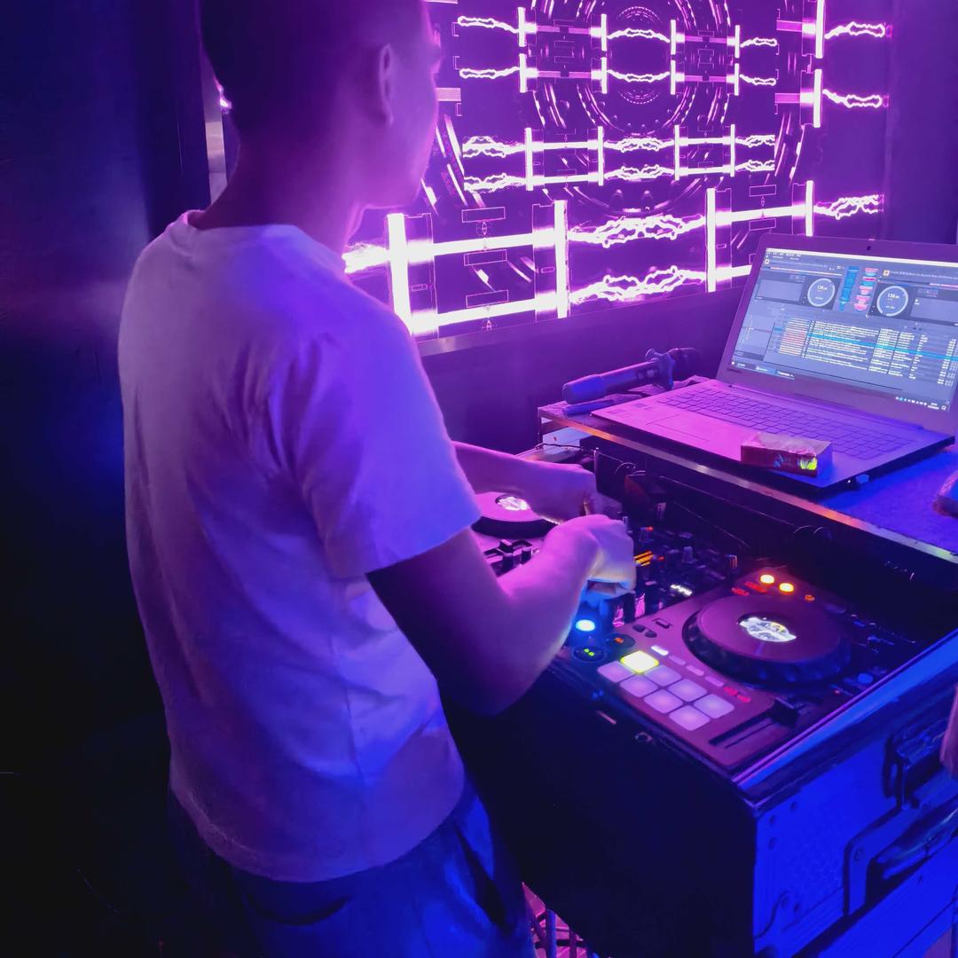 DJ版、包房DJ