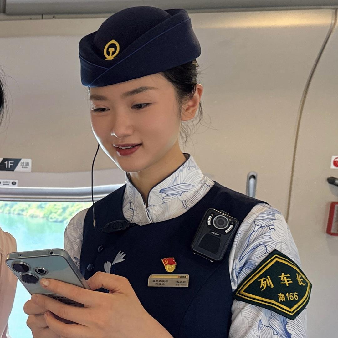 @暖月