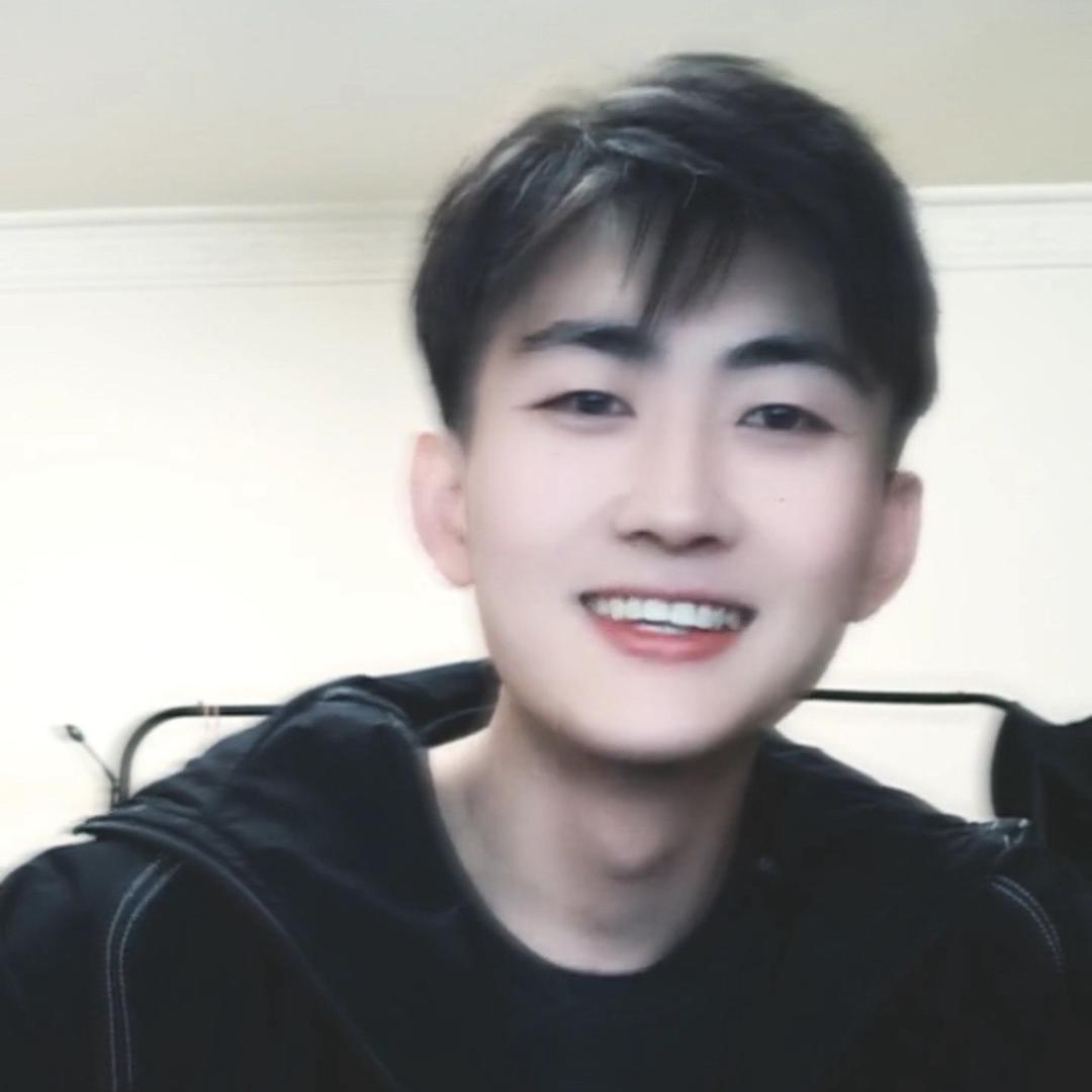 爱玩𝒑𝒖𝒃𝒈的思量
