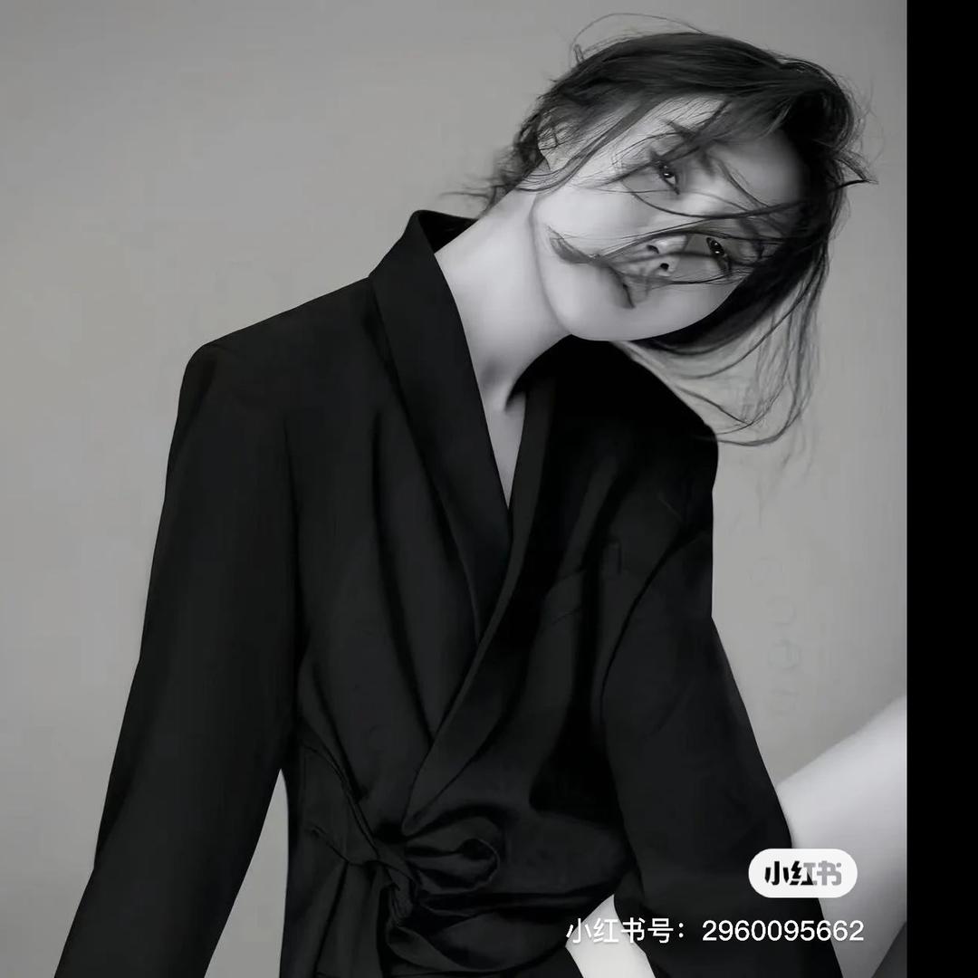 潇潇ོ