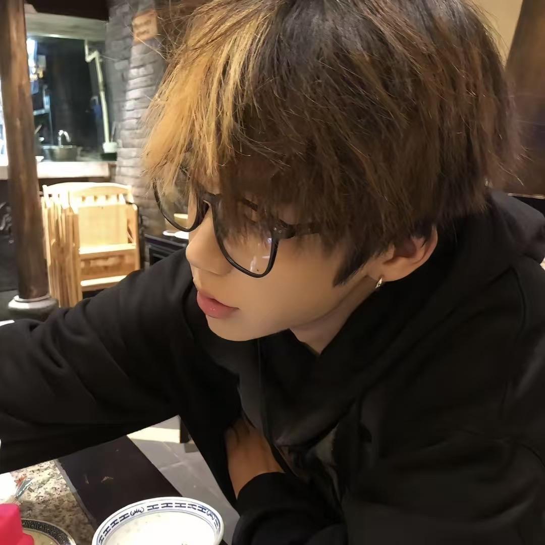 Mr.“Broken Heart”