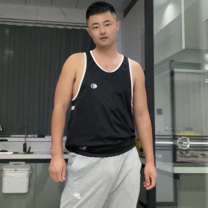 铭君