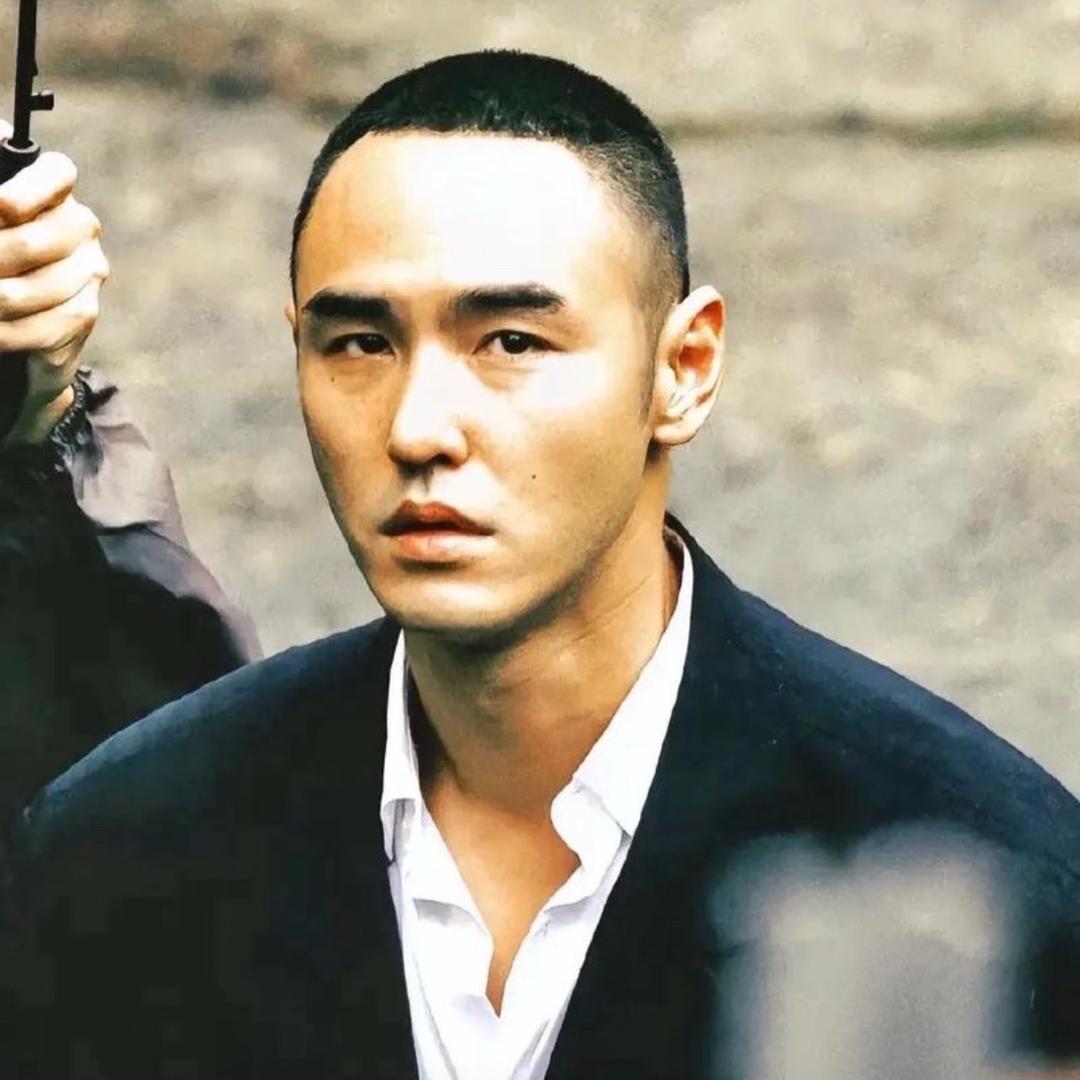 东氿陈桂林。             \