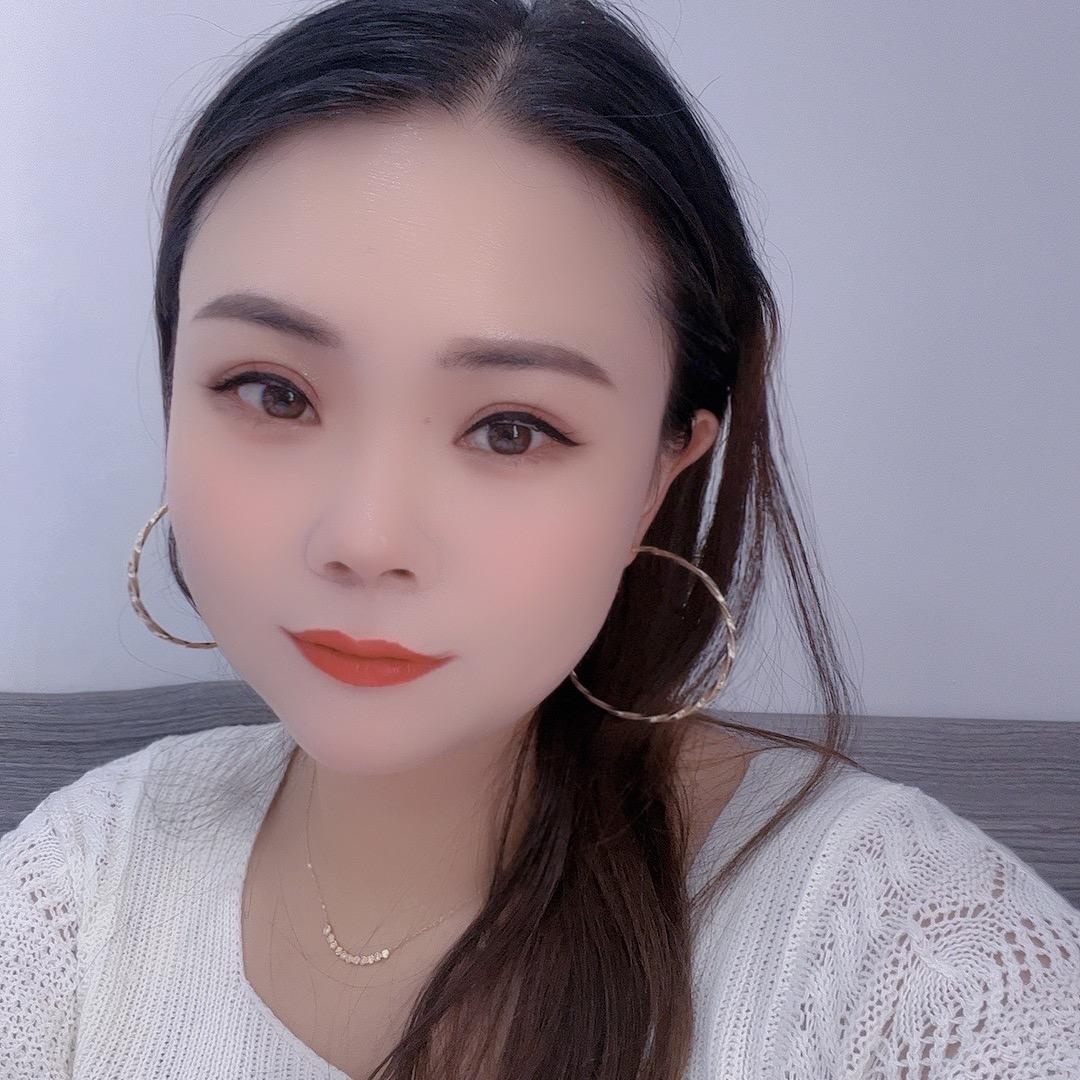 倩倩美妆护肤集合店